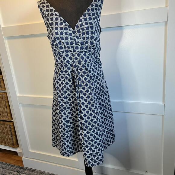 Lands' End Dresses & Skirts - Lands End Navy Blue / White Patterned Dress